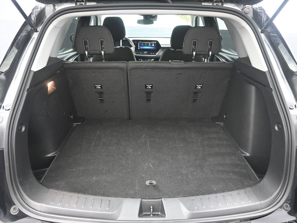 Used 2025 Chevrolet TrailBlazer LT image 33