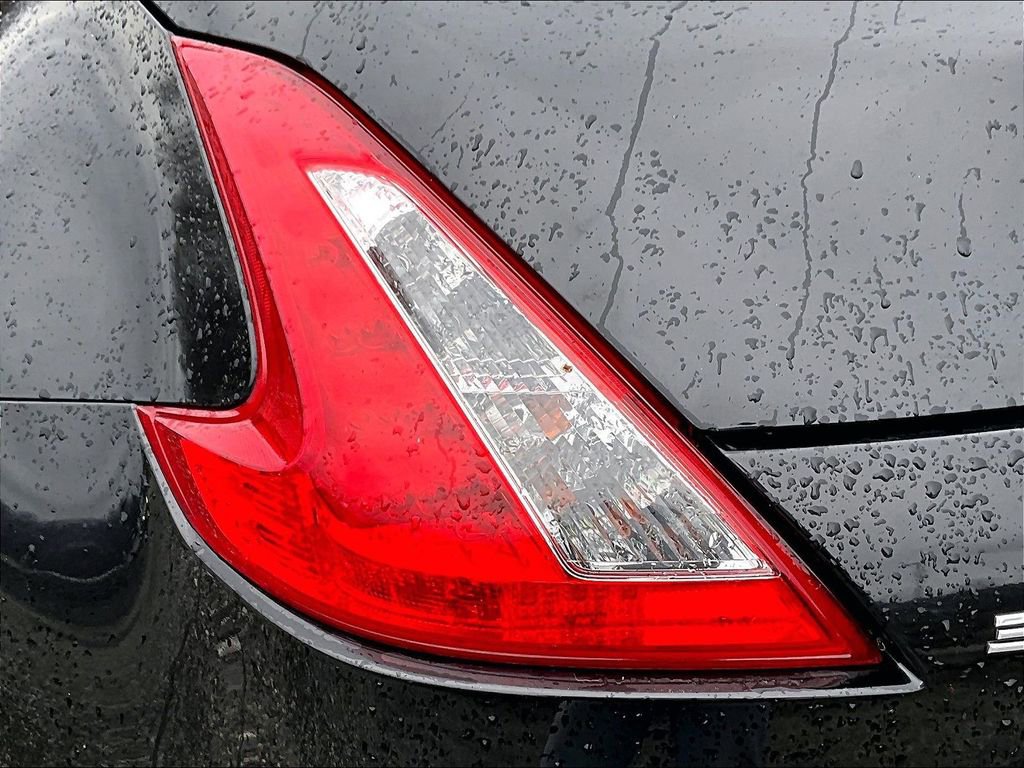 Used 2014 Nissan 370Z Touring w/ Sport Package image 24