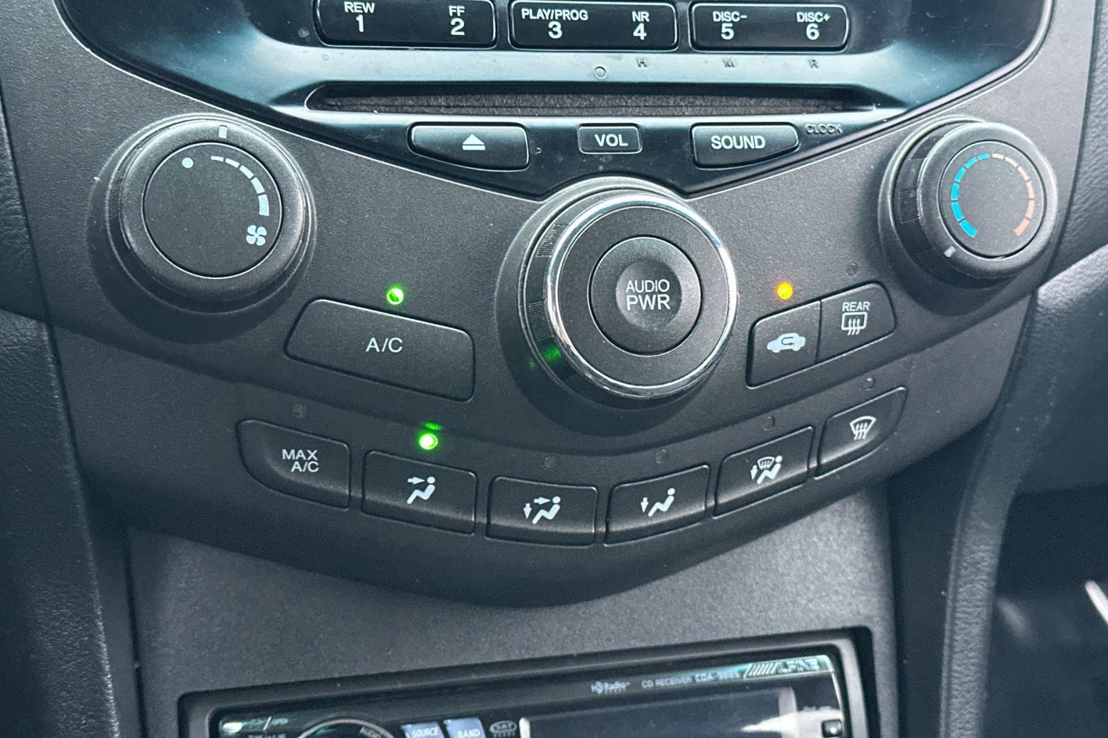 Used 2003 Honda Accord LX image 18