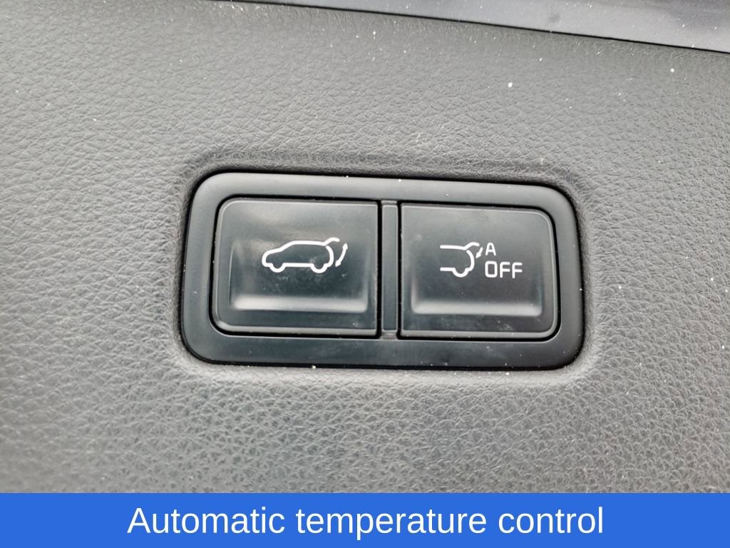 Used 2022 Kia Carnival EX FWD image 9