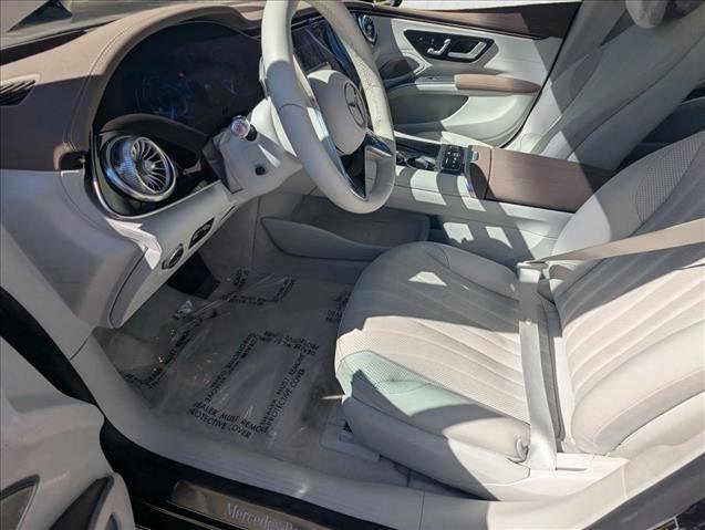 Used 2023 Mercedes-Benz EQS 580 4MATIC Sedan image 17