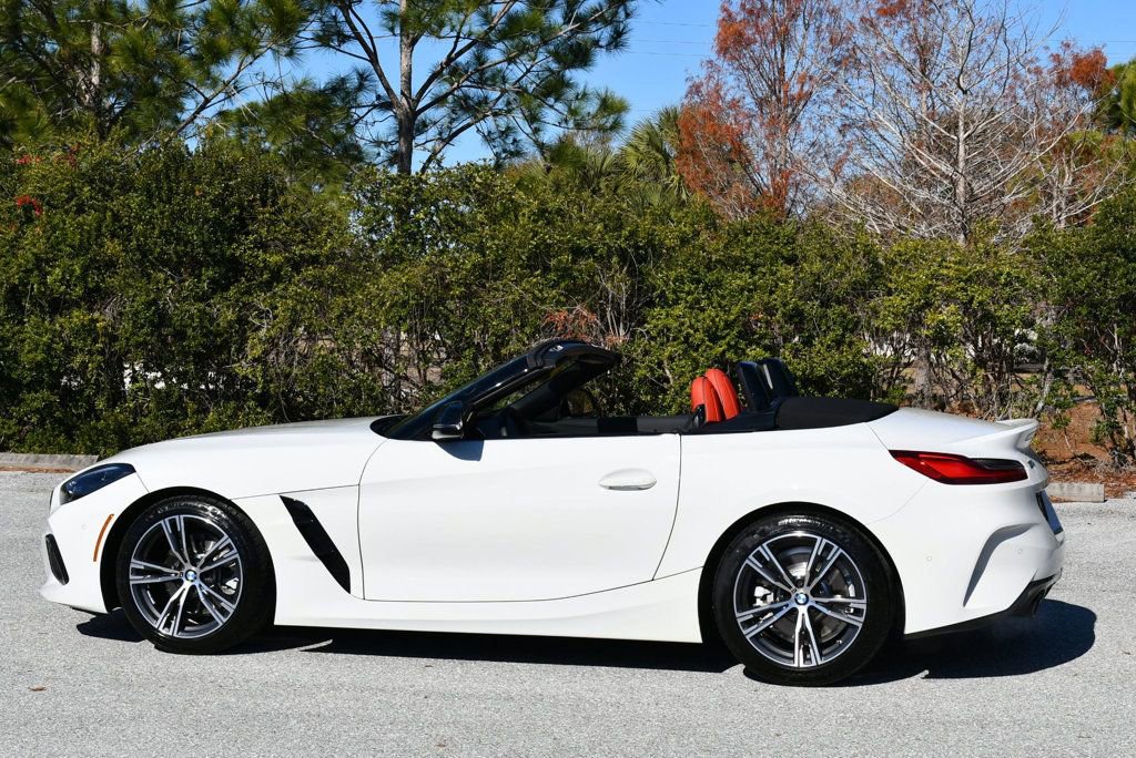 Used 2023 BMW Z4 sDrive30i w/ Premium Package image 4