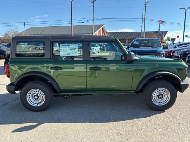 New 2025 Ford Bronco 4-Door AWD/4WD image 9