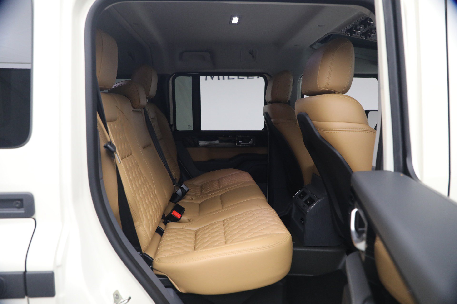 Used 2025 INEOS Grenadier Station Wagon AWD/4WD image 21