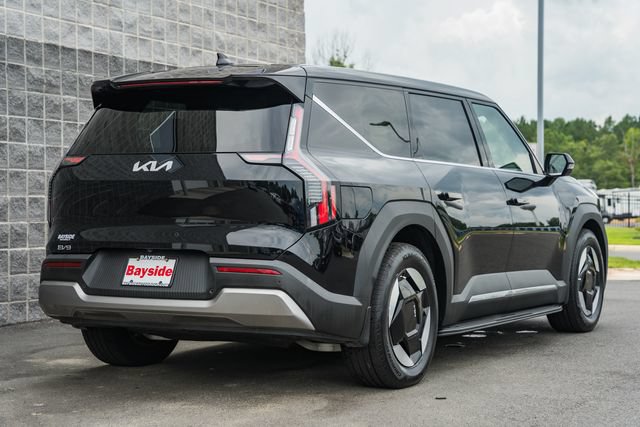 Used 2026 Kia EV9 Light RWD image 7