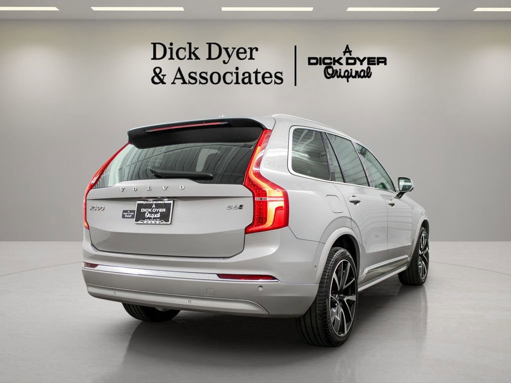 Used 2024 Volvo XC90 B6 Plus w/ Protection Package Premier AWD/4WD image 3