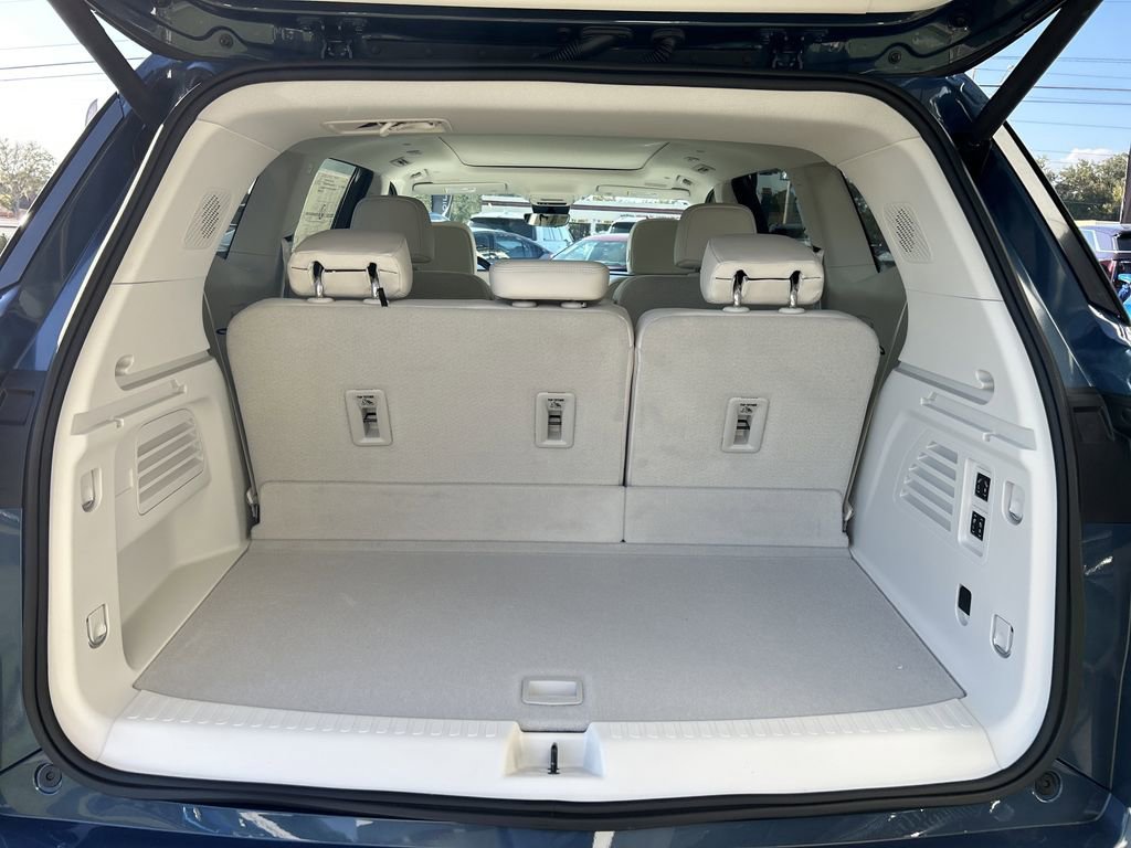 New 2026 Buick Enclave Avenir w/ Super Cruise Package image 11