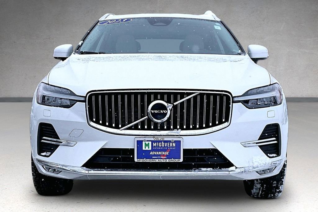 Certified 2023 Volvo XC60 B5 Plus image 2
