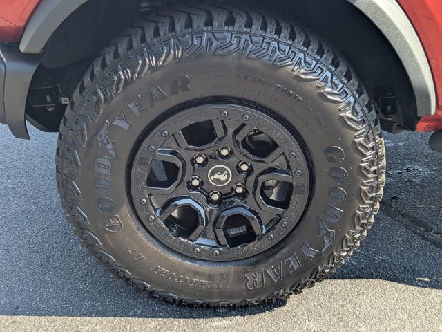 Used 2023 Ford Bronco Wildtrak image 11