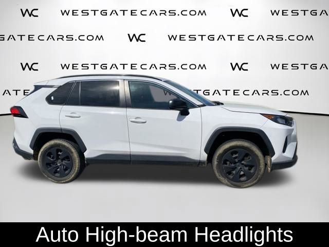Used 2019 Toyota RAV4 LE FWD image 7