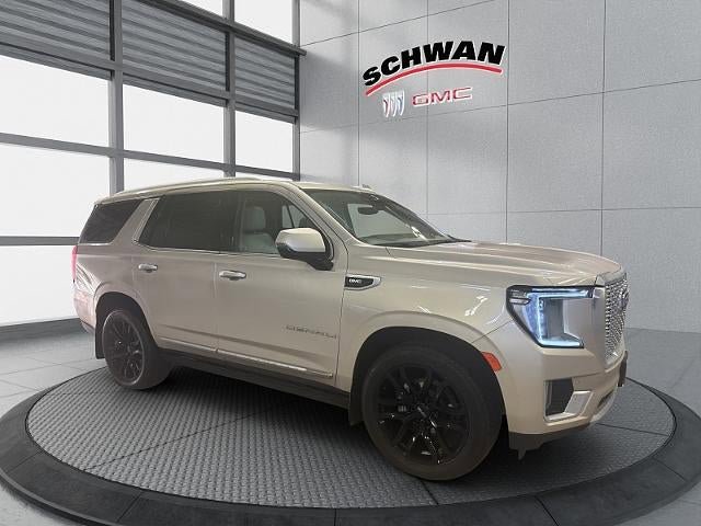 Used 2022 GMC Yukon Denali w/ Denali Premium Package image 2