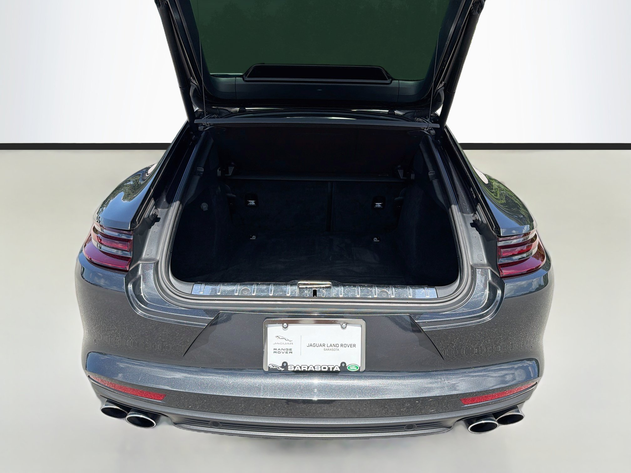 Used 2020 Porsche Panamera 4 AWD/4WD image 12