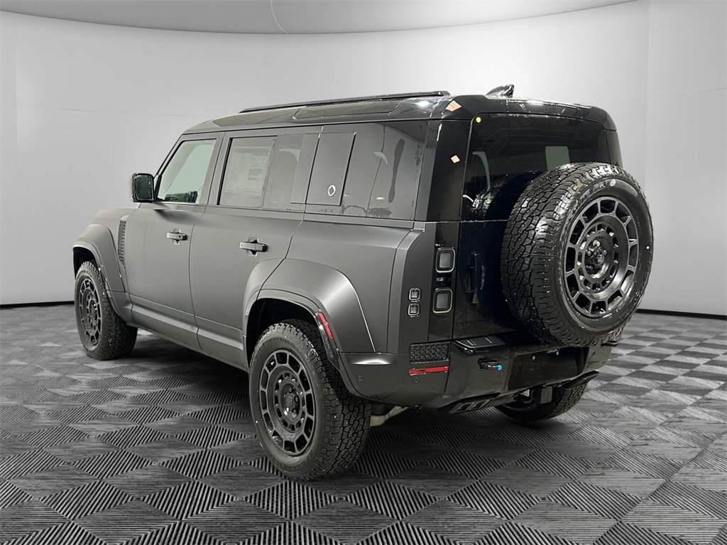New 2026 Land Rover Defender 110 image 3