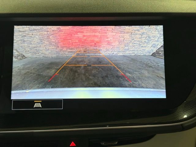 Used 2021 Buick Envision Essence FWD image 9