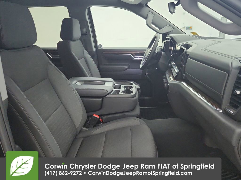 Used 2025 Chevrolet Silverado 1500 LT image 33