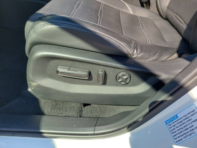 Certified 2020 Honda CR-V Touring image 11