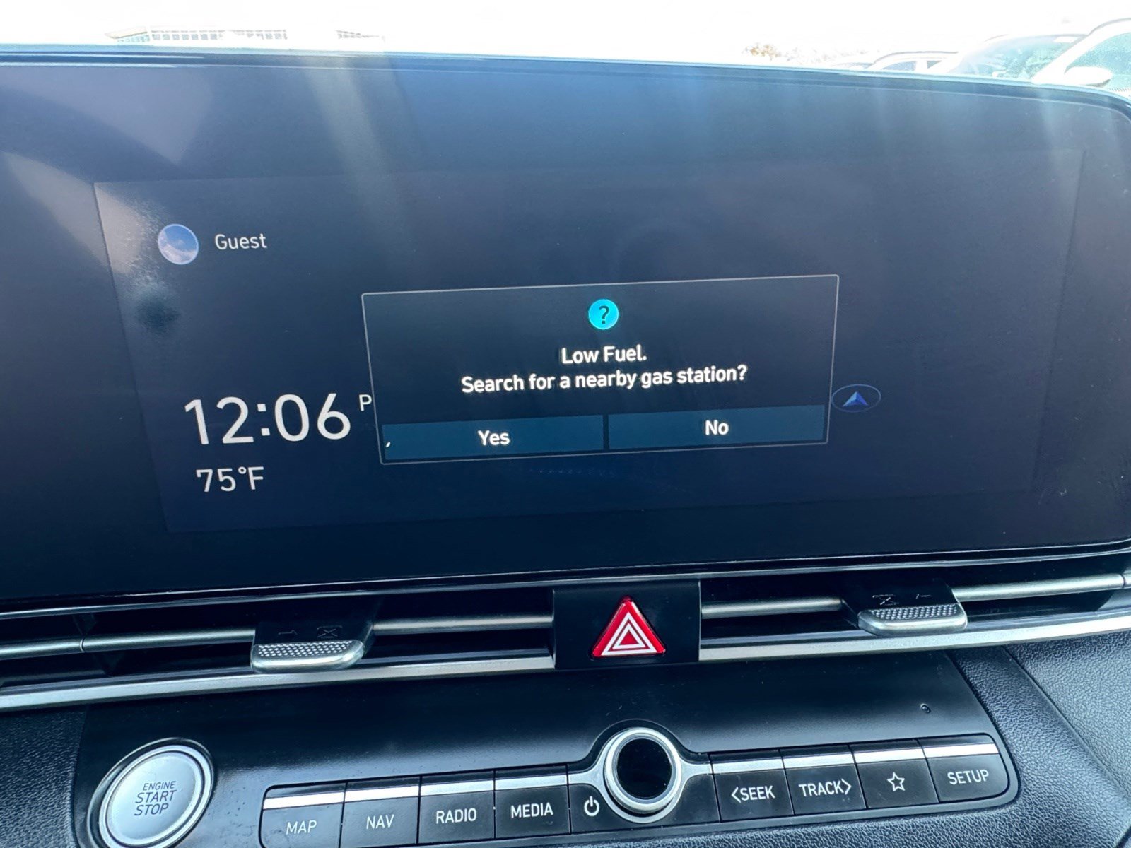 Used 2021 Hyundai Elantra Limited w/ Cargo Package image 17