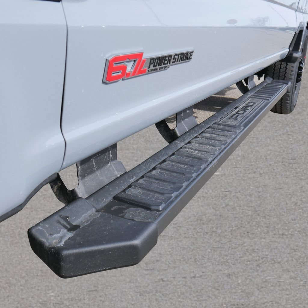 New 2026 Ford F250 Lariat w/ Black Appearance Package image 18