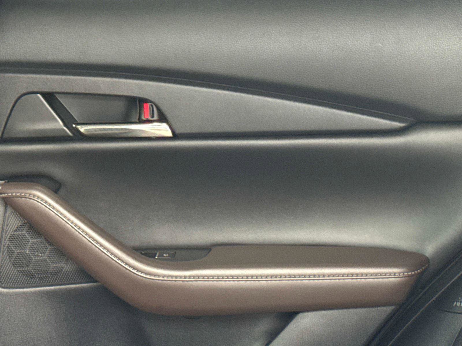 Certified 2023 MAZDA CX-30 AWD 2.5 S w/ Premium Package image 15