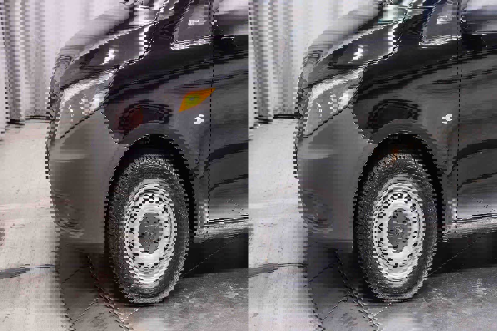 Used 2023 Mercedes-Benz Metris Passenger image 12