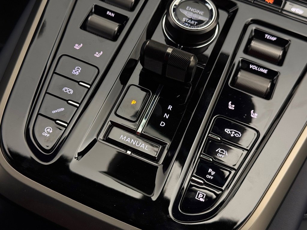 New 2025 Aston Martin DBX 707 image 19