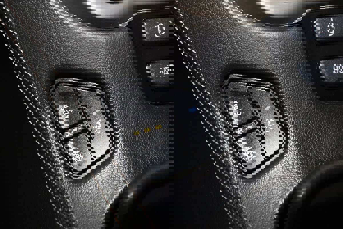 Used 2018 GMC Yukon Denali w/ Open Road Package image 8