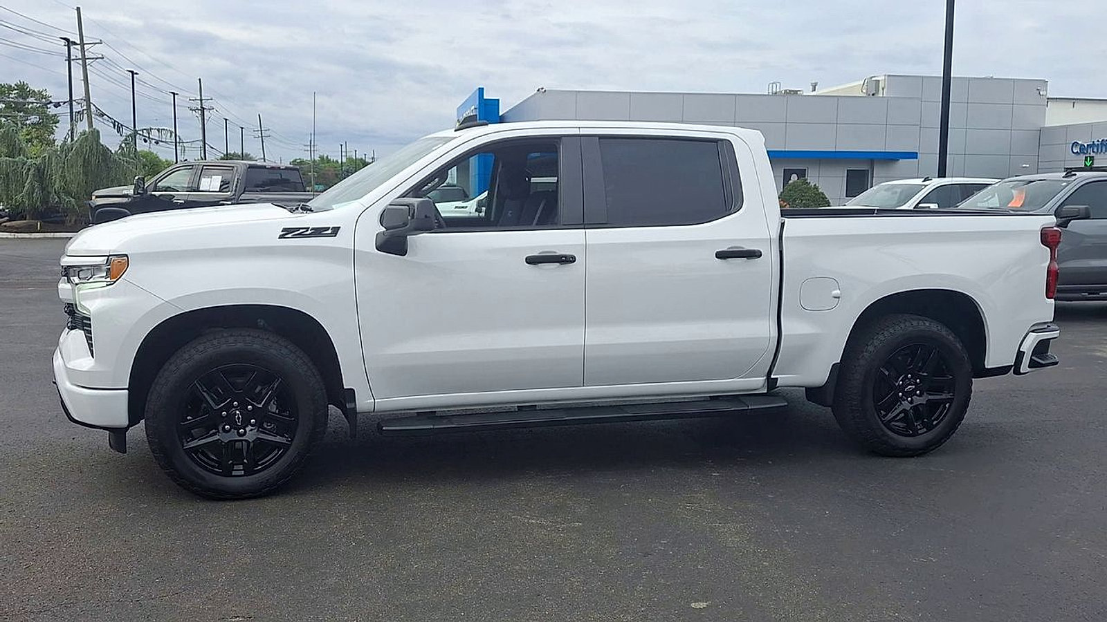 Certified 2023 Chevrolet Silverado 1500 RST AWD/4WD image 7