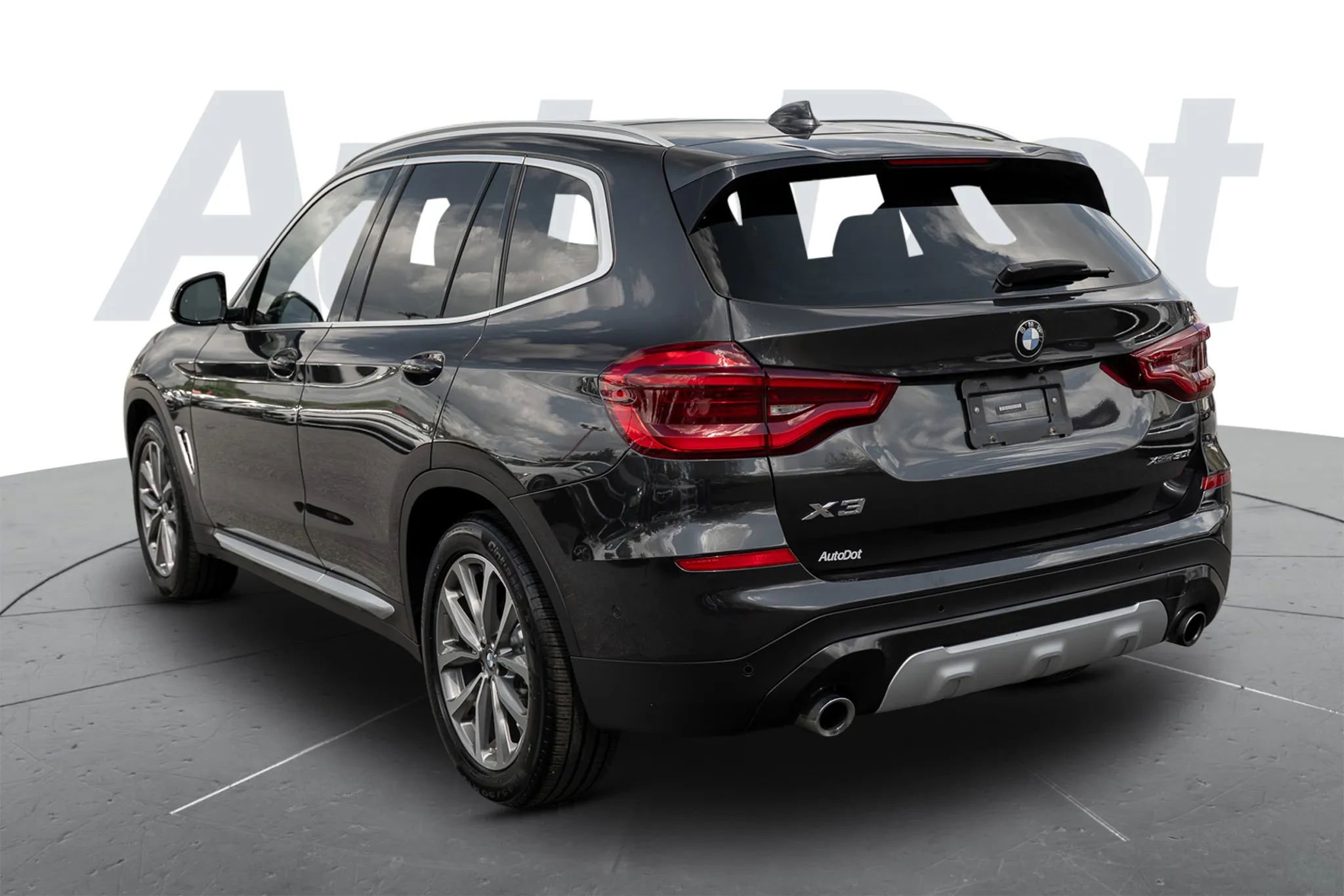 Used 2019 BMW X3 xDrive30i w/ Executive Package AWD/4WD image 2