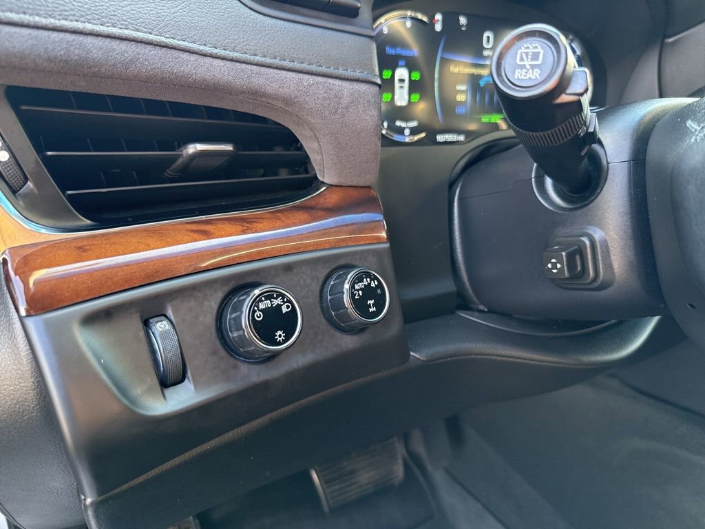 Used 2017 Cadillac Escalade ESV Luxury image 19