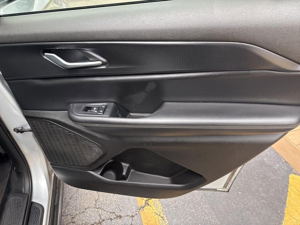 Used 2024 Jeep Grand Cherokee L Altitude image 33