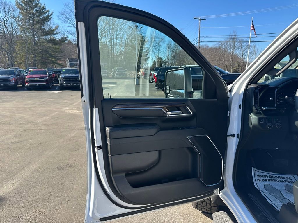 Used 2024 Chevrolet Silverado 2500 LT image 16