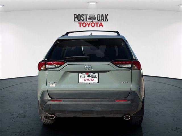 Used 2023 Toyota RAV4 XLE image 6