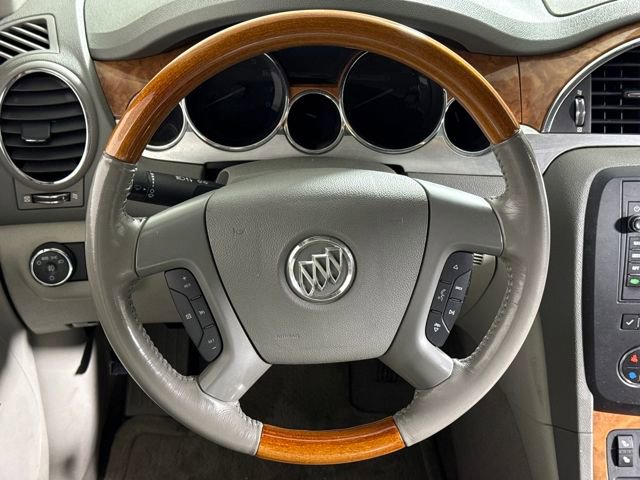 Used 2010 Buick Enclave CXL image 28