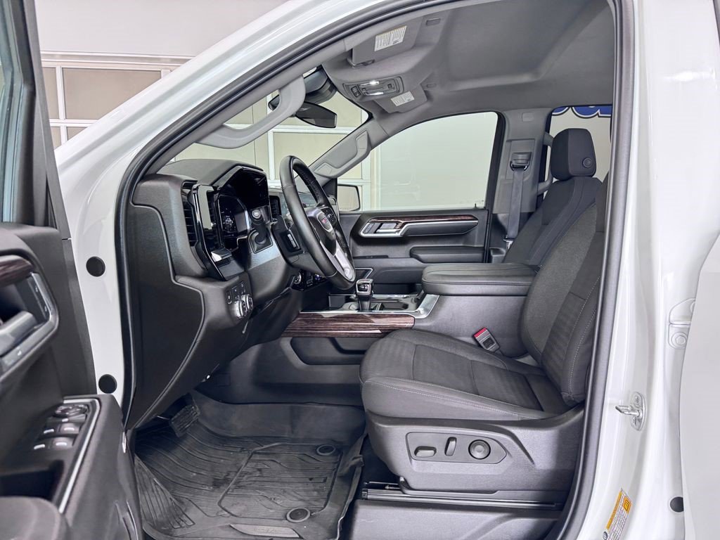 Certified 2025 GMC Sierra 1500 Elevation w/ Preferred Package image 11