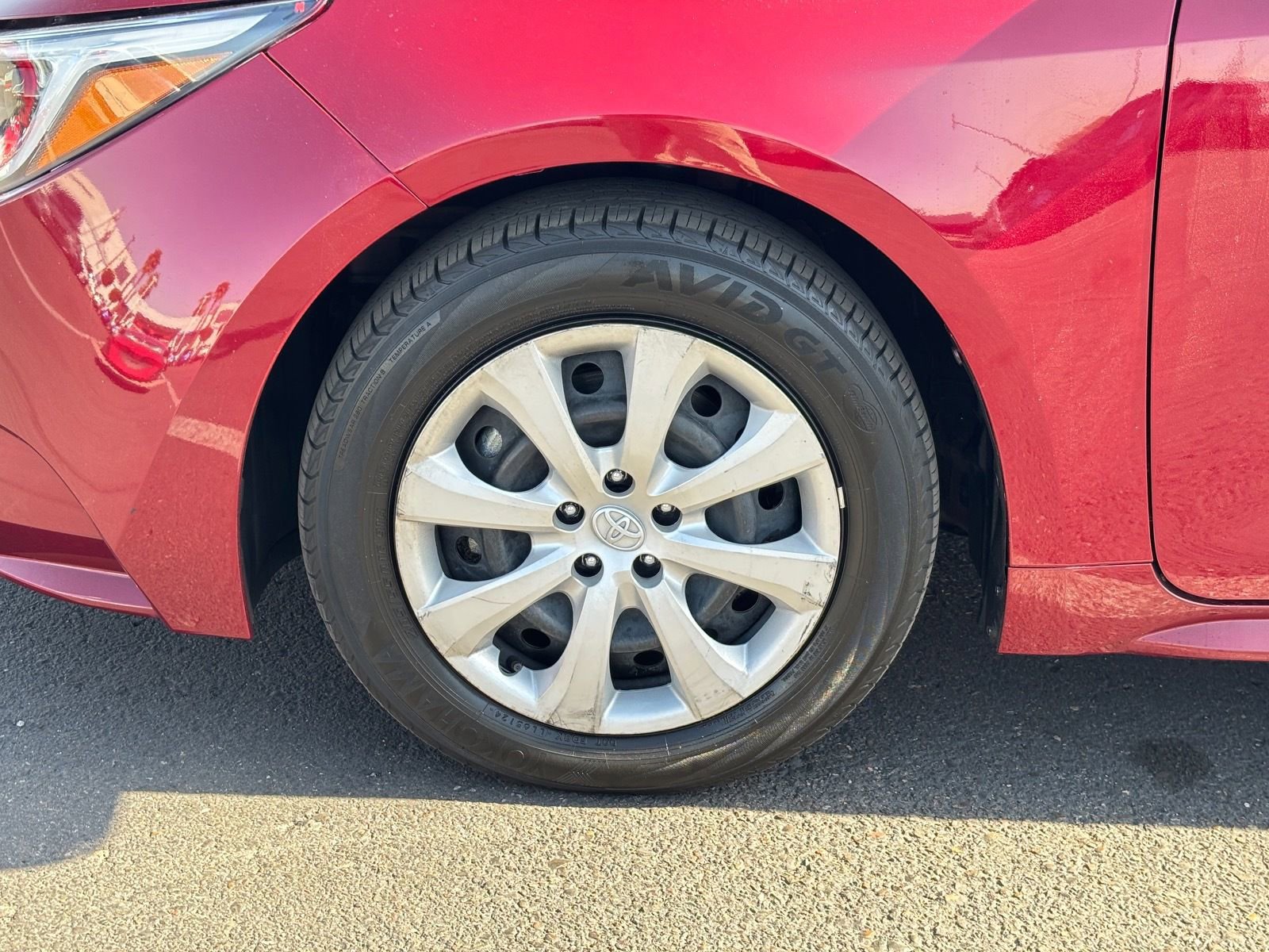 Used 2025 Toyota Corolla LE w/ Carpet Mat Package (TMS) image 11