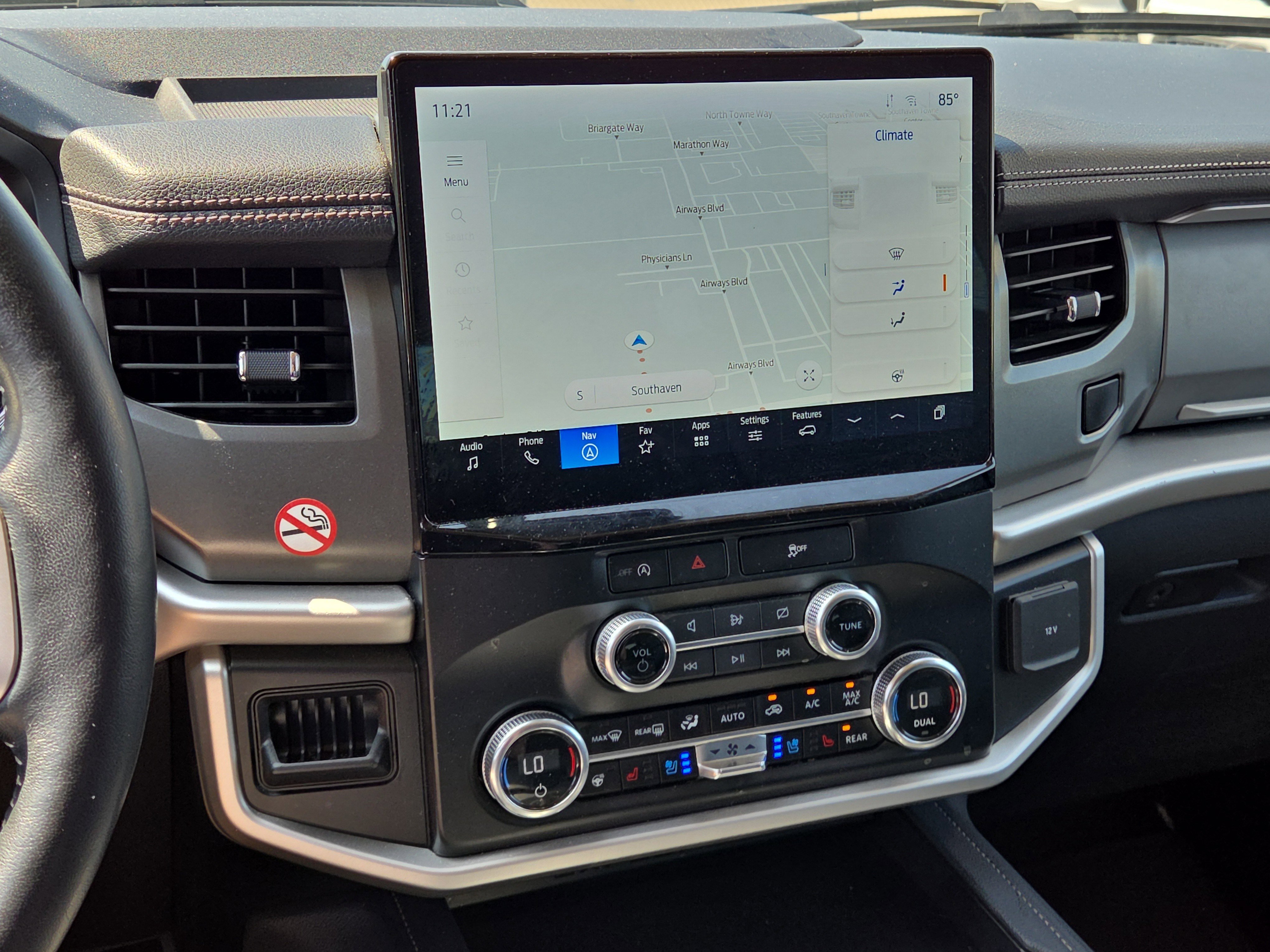 Used 2024 Ford Expedition XLT image 26