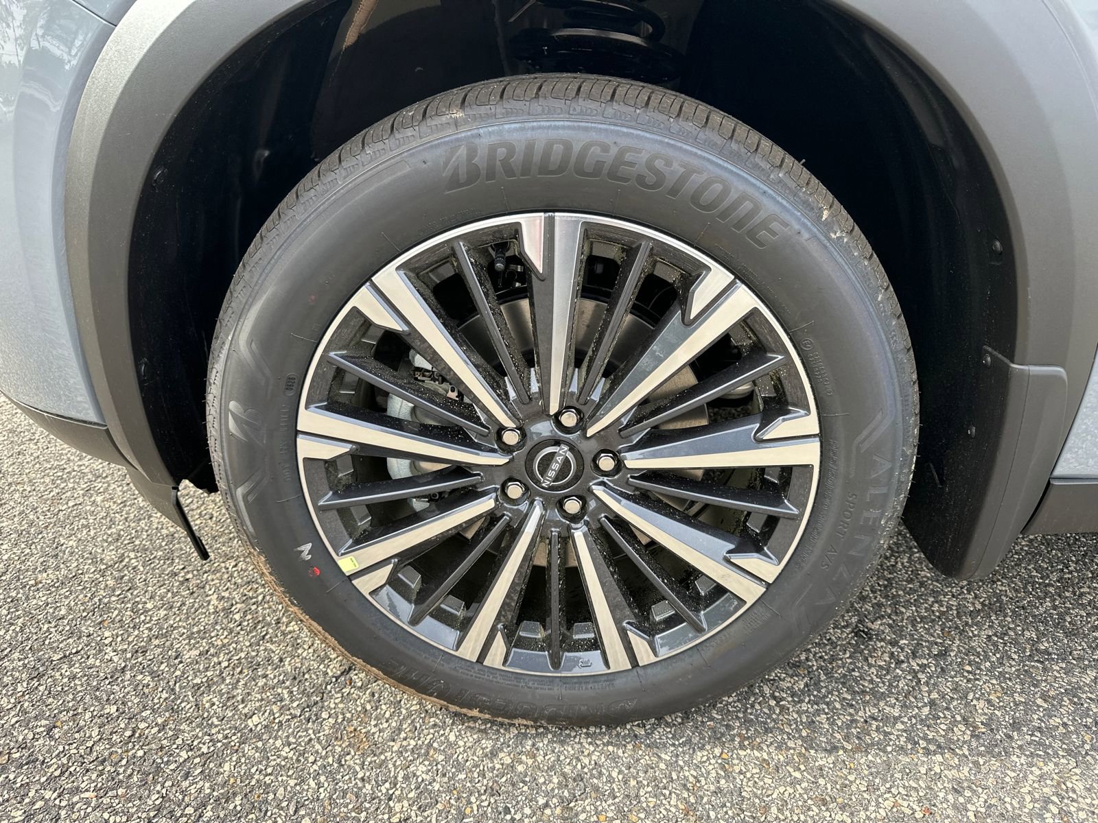 New 2026 Nissan Pathfinder Platinum image 9