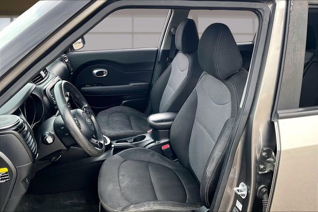 Used 2019 Kia Soul + image 25