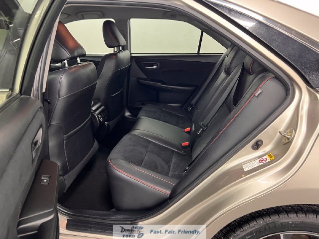 Used 2016 Toyota Camry XSE FWD image 30