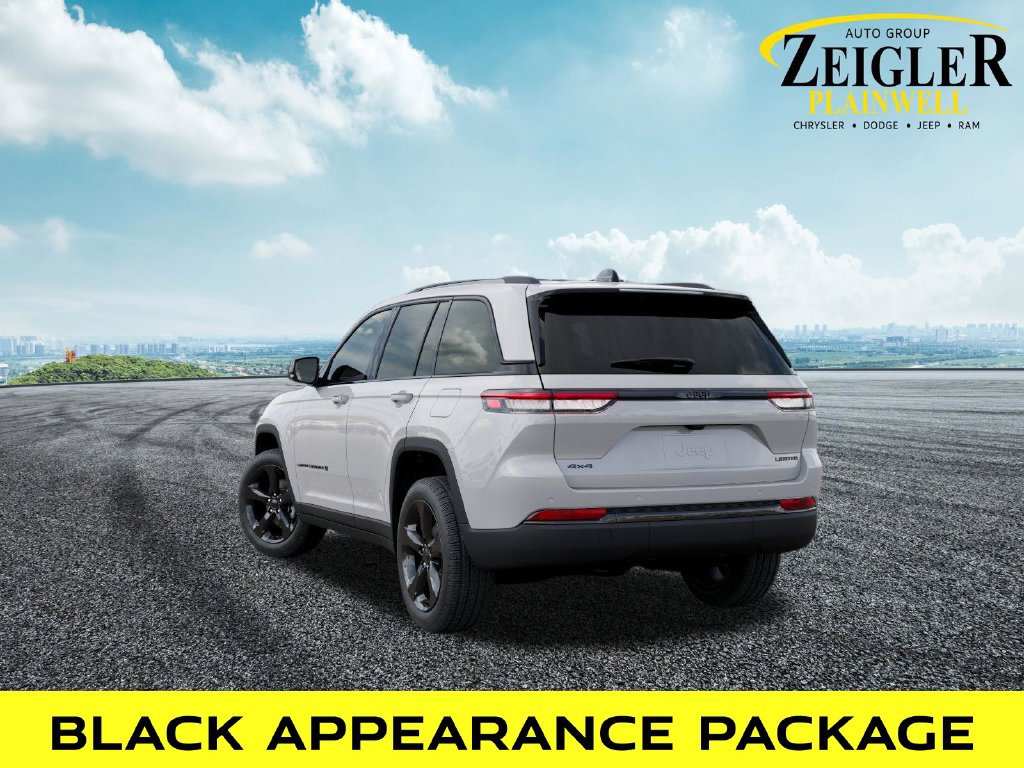 New 2025 Jeep Grand Cherokee Limited w/ Black Appearance Package AWD/4WD image 3