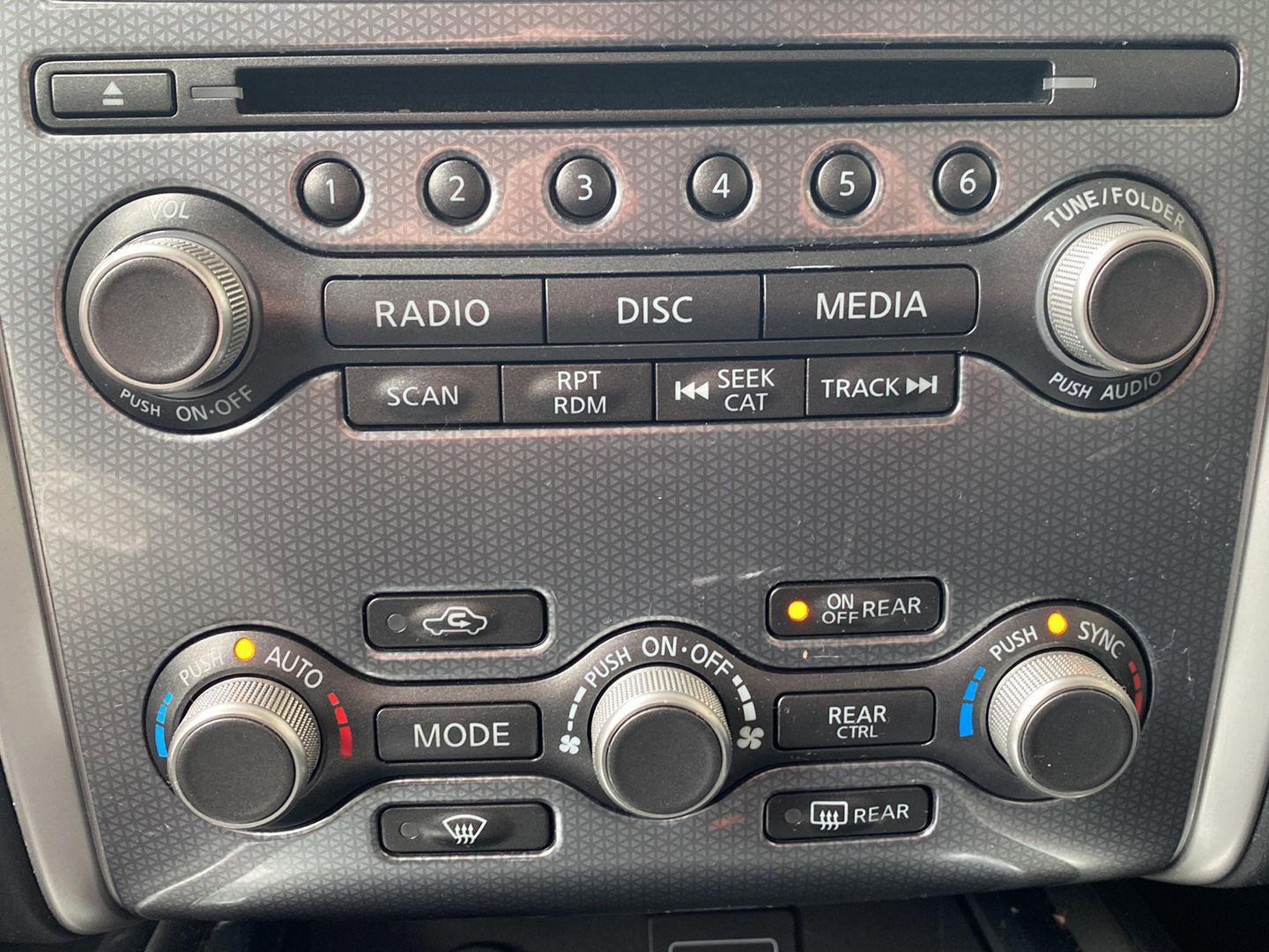 Used 2019 Nissan Pathfinder SL image 33