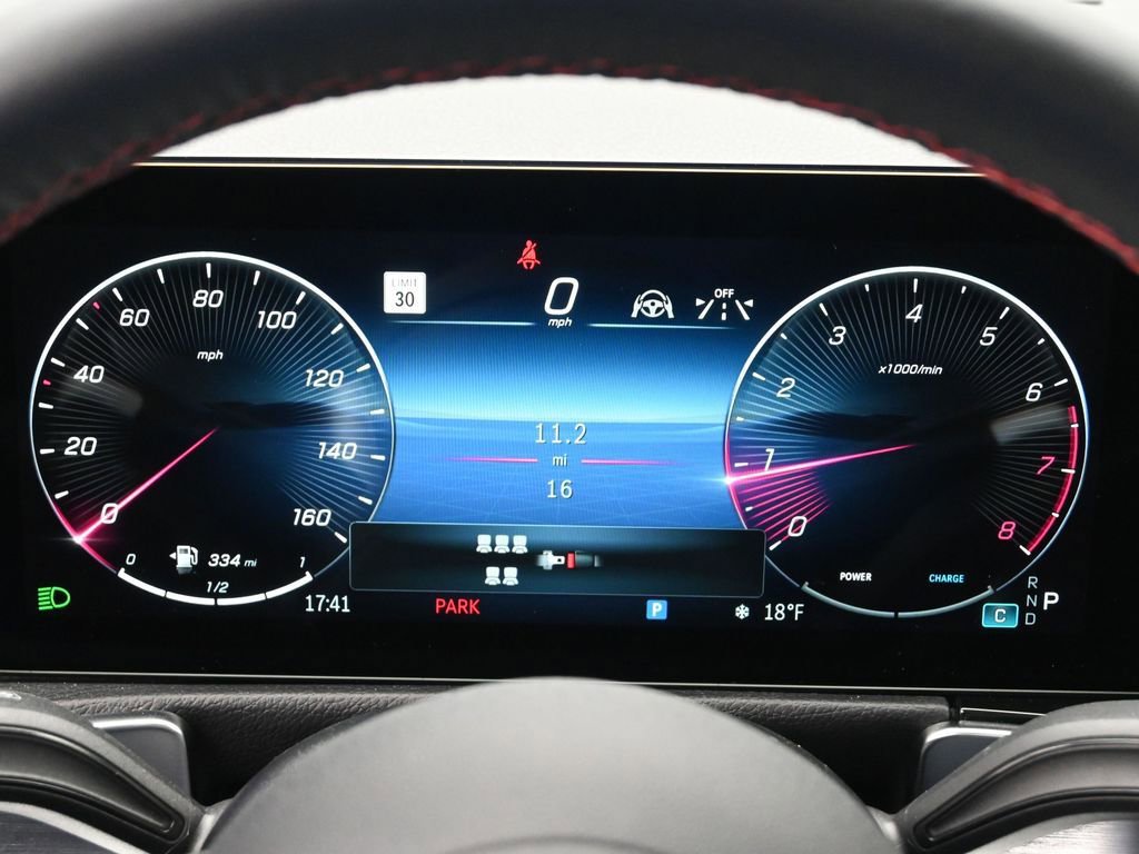 New 2026 Mercedes-Benz GLB 250 4MATIC image 9