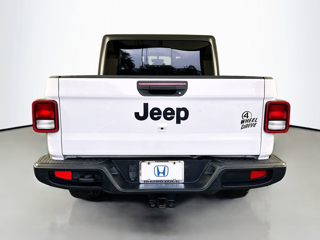 Used 2022 Jeep Gladiator Willys AWD/4WD image 6