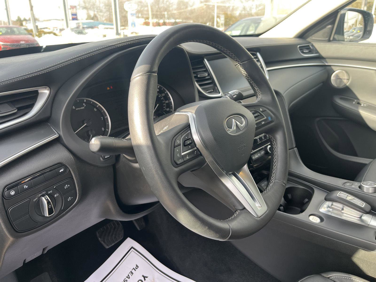 Used 2025 INFINITI QX50 Luxe image 11