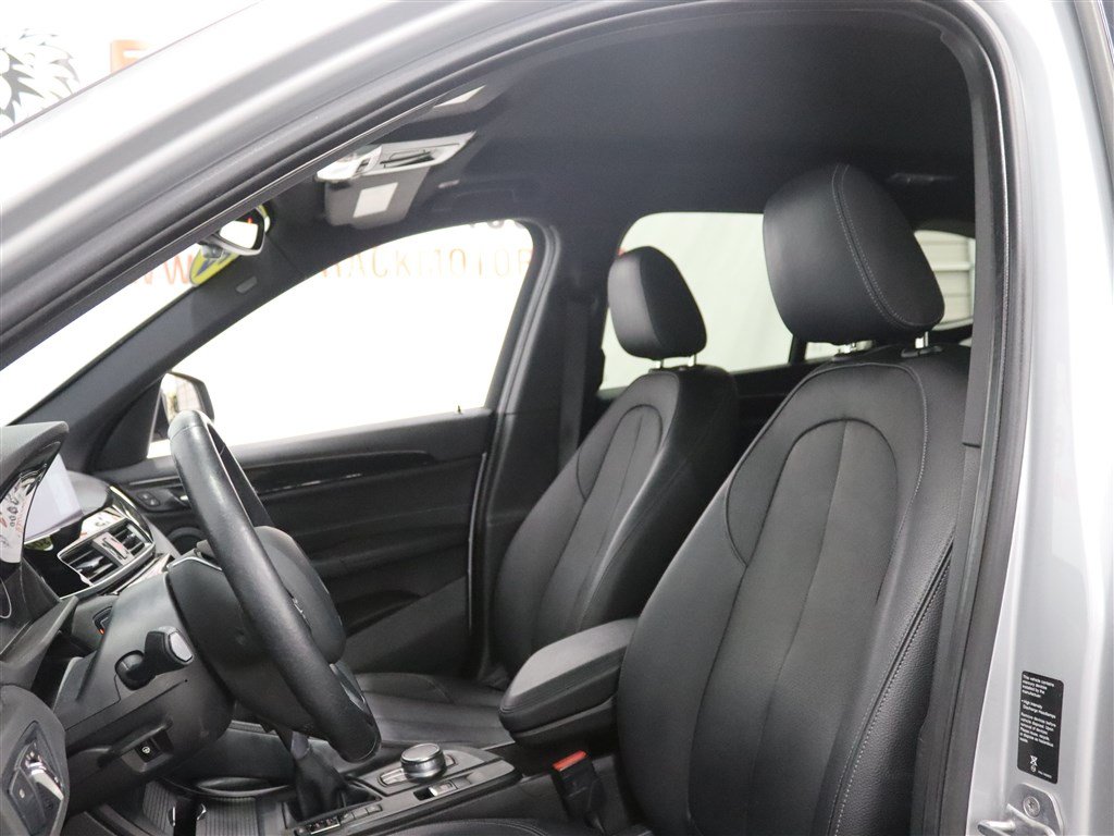 Used 2018 BMW X1 xDrive28i AWD/4WD image 12
