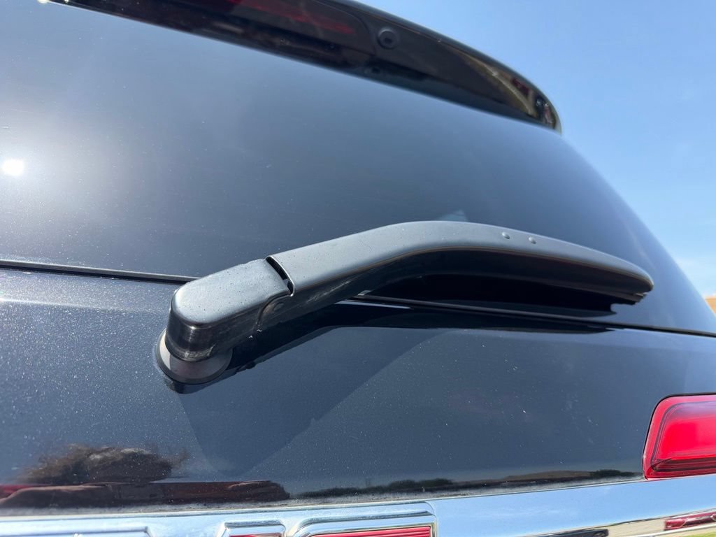 Used 2019 GMC Acadia SLE FWD image 19