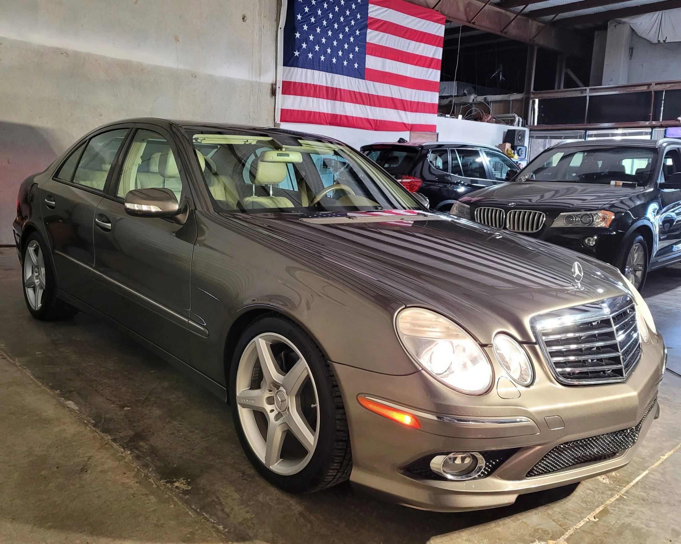 Used 2009 Mercedes-Benz E 350 Sedan image 4