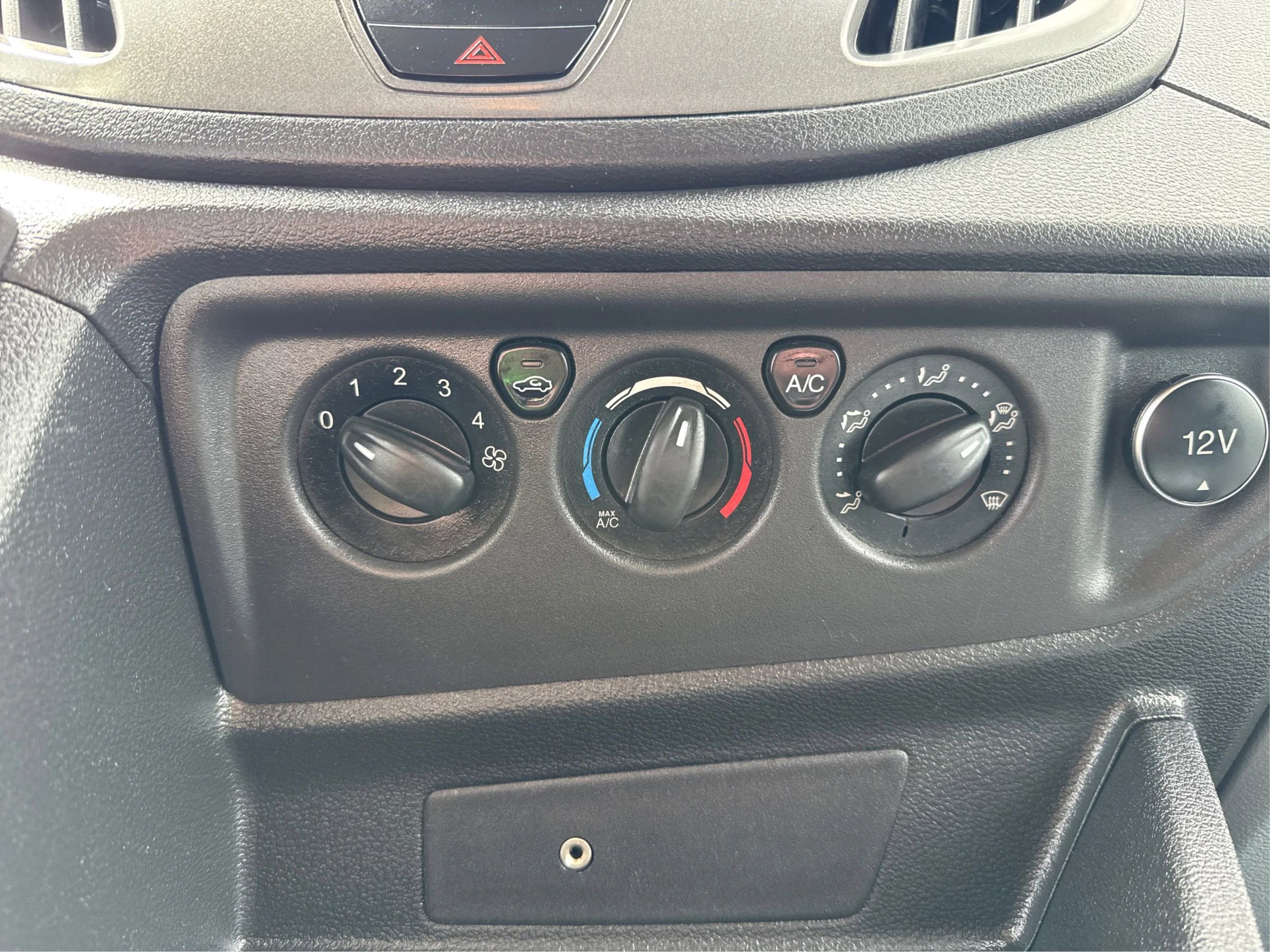 Used 2019 Ford Transit 350 XL RWD image 26