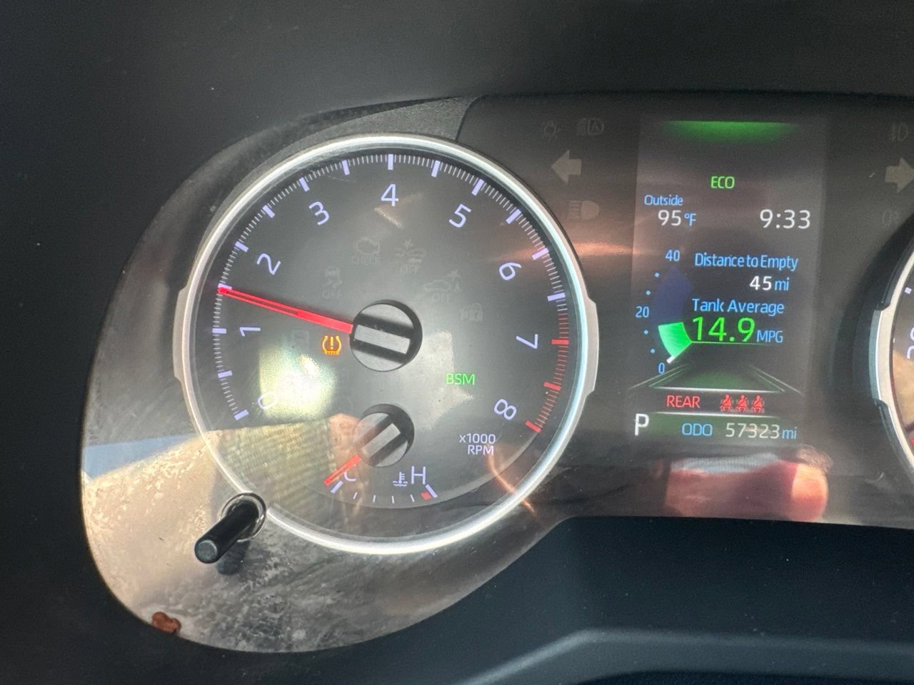 Used 2019 Toyota RAV4 XLE w/ Convenience Package FWD image 10