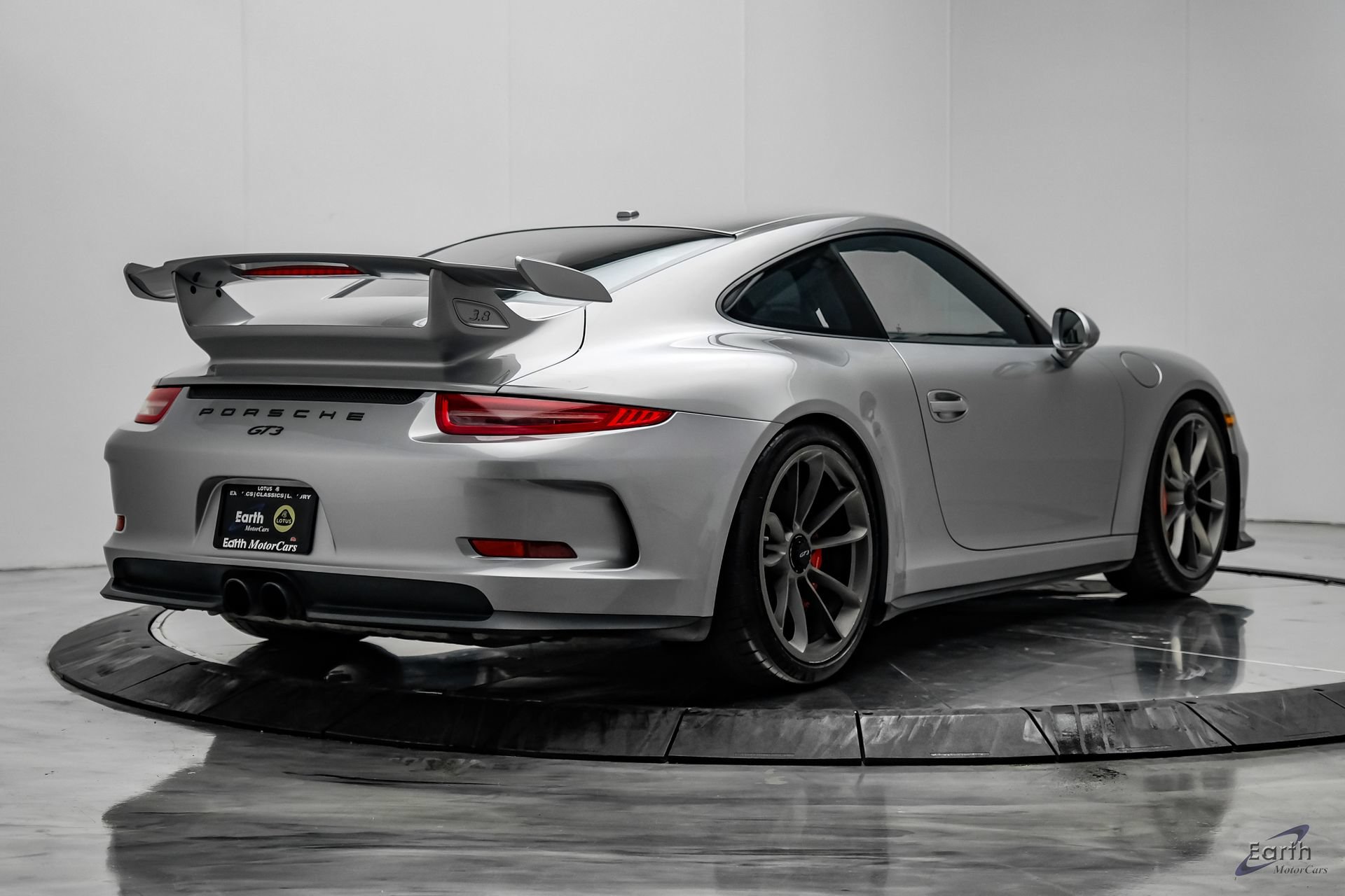 Used 2015 Porsche 911 GT3 RWD image 18